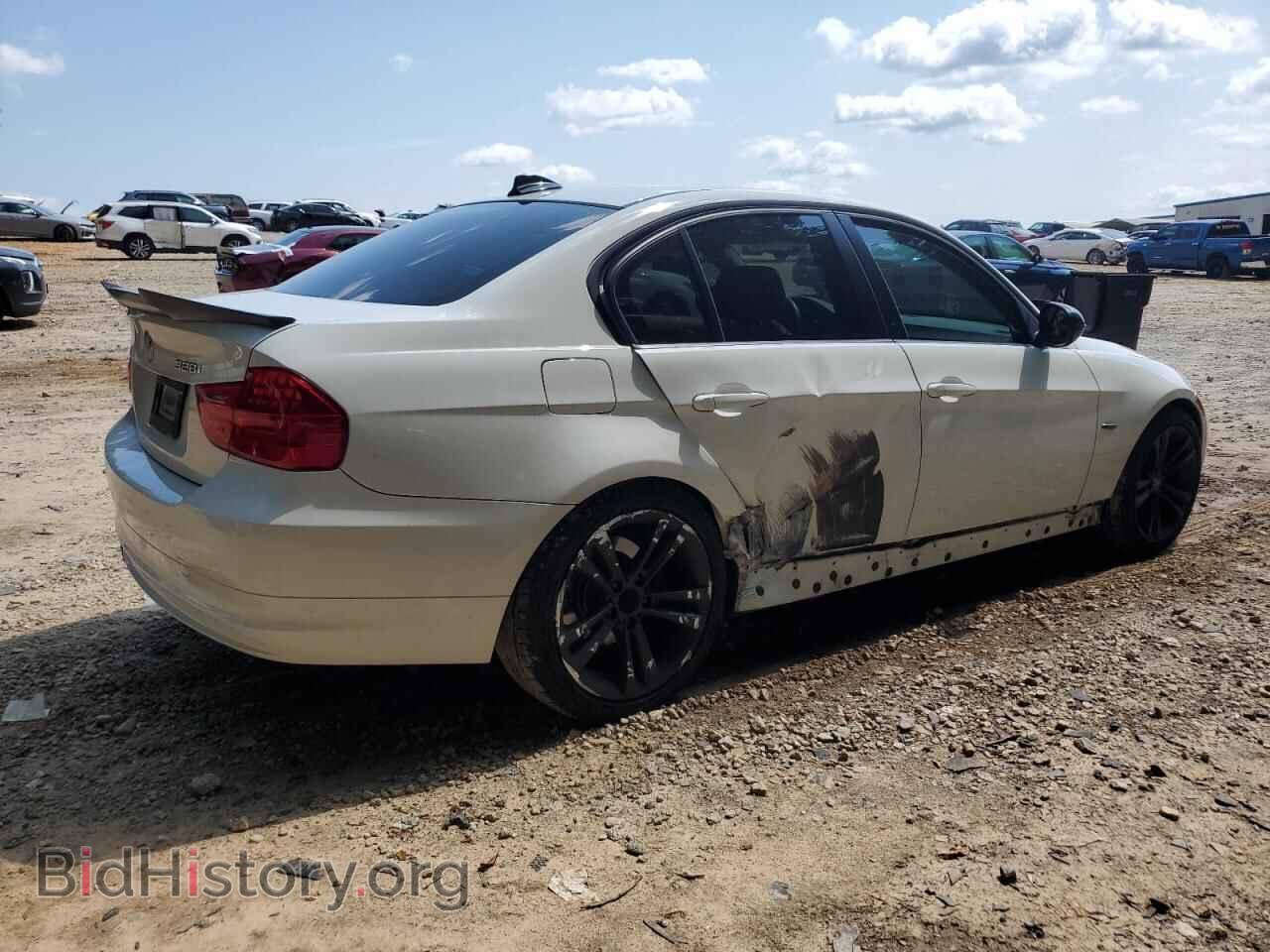 2011 BMW 3 SERIES - VIN: WBAPH7C52BE674788 - Фото 3