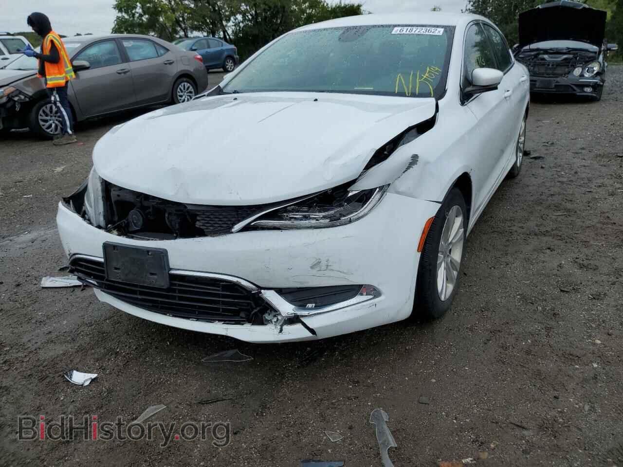 2016 CHRYSLER 200 - VIN: 1C3CCCAB8GN188323 - Фото 2