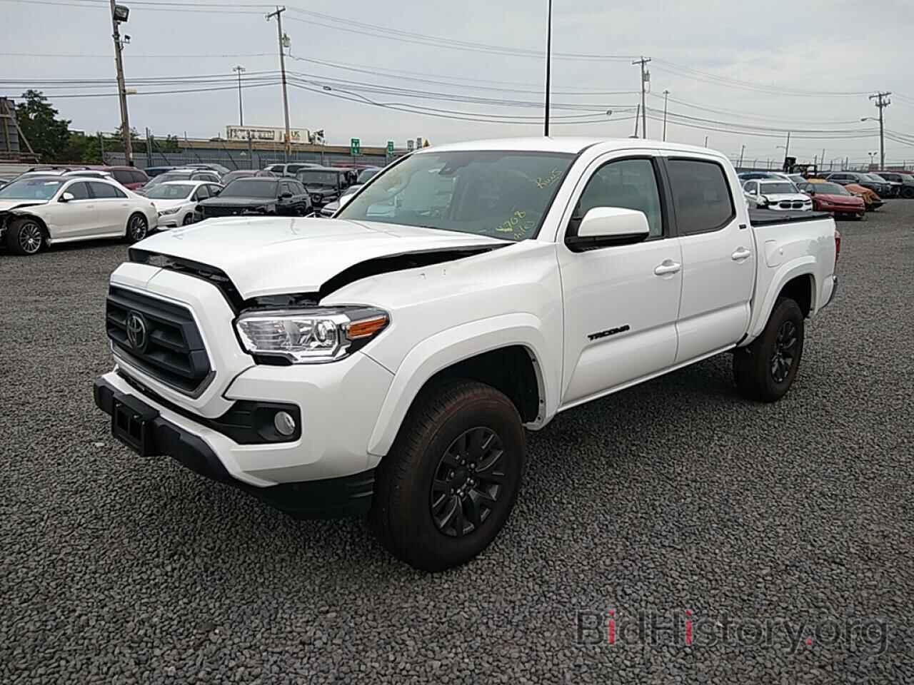 Фотография 3TYCZ5AN6PT134596 - TOYOTA TACOMA 2023