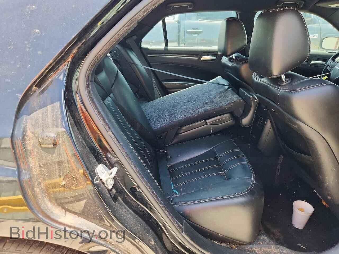 2018 CHRYSLER 300 - VIN: 2C3CCABG6JH243320 - Фото 10