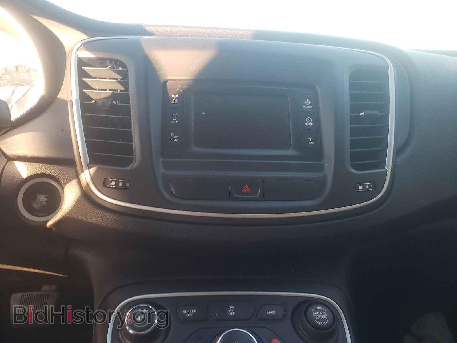 2015 CHRYSLER 200 - VIN: 1C3CCCAB5FN579282 - Photo 9