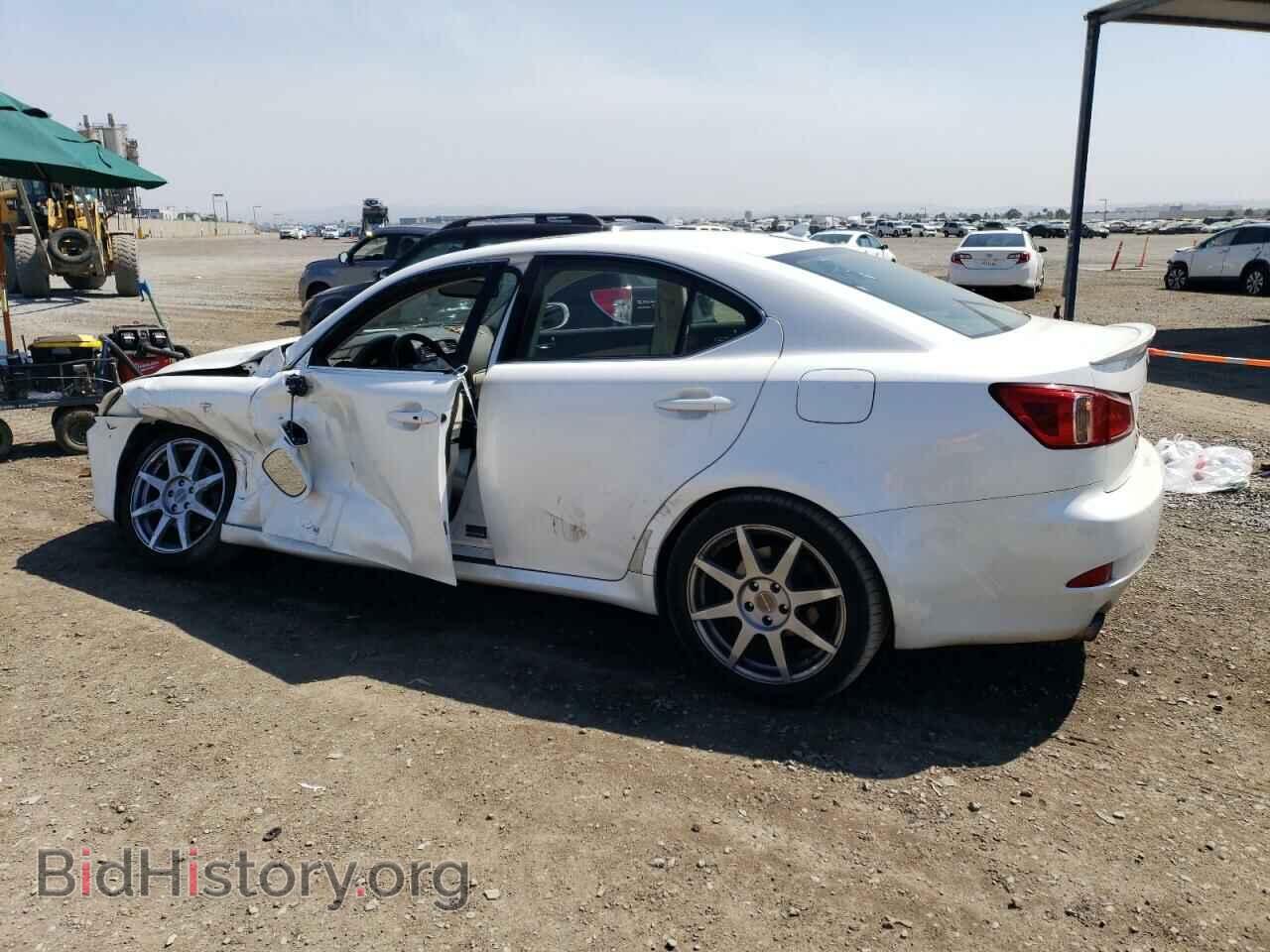 2011 LEXUS IS - VIN: JTHBF5C28B2101214 - Фото 2