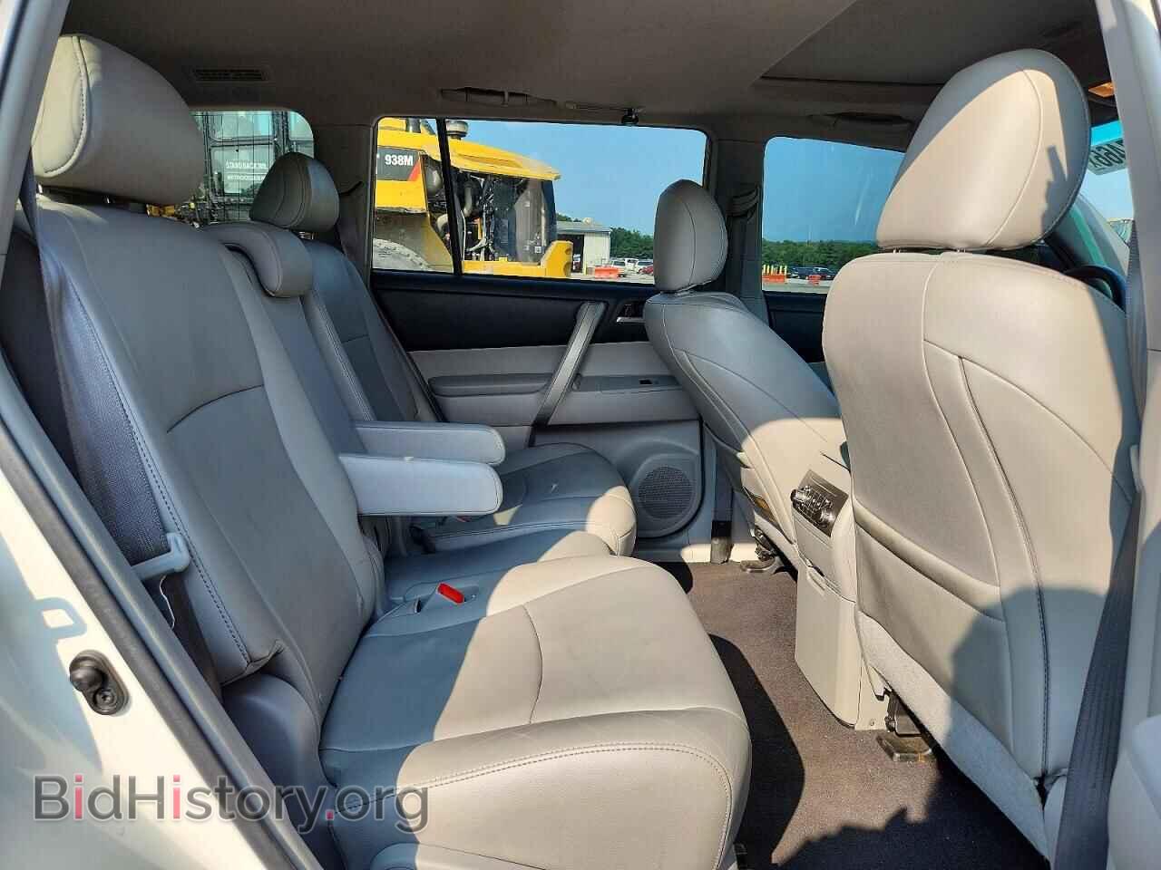 2013 TOYOTA HIGHLANDER - VIN: 5TDBK3EH8DS254884 - Photo 11
