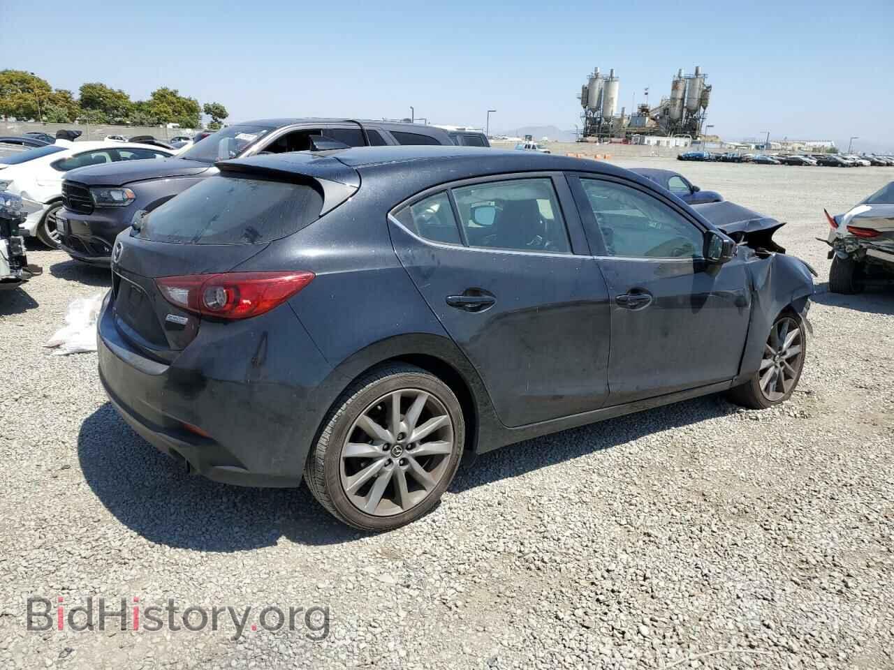 2018 MAZDA 3 - VIN: 3MZBN1L32JM188828 - Фото 3