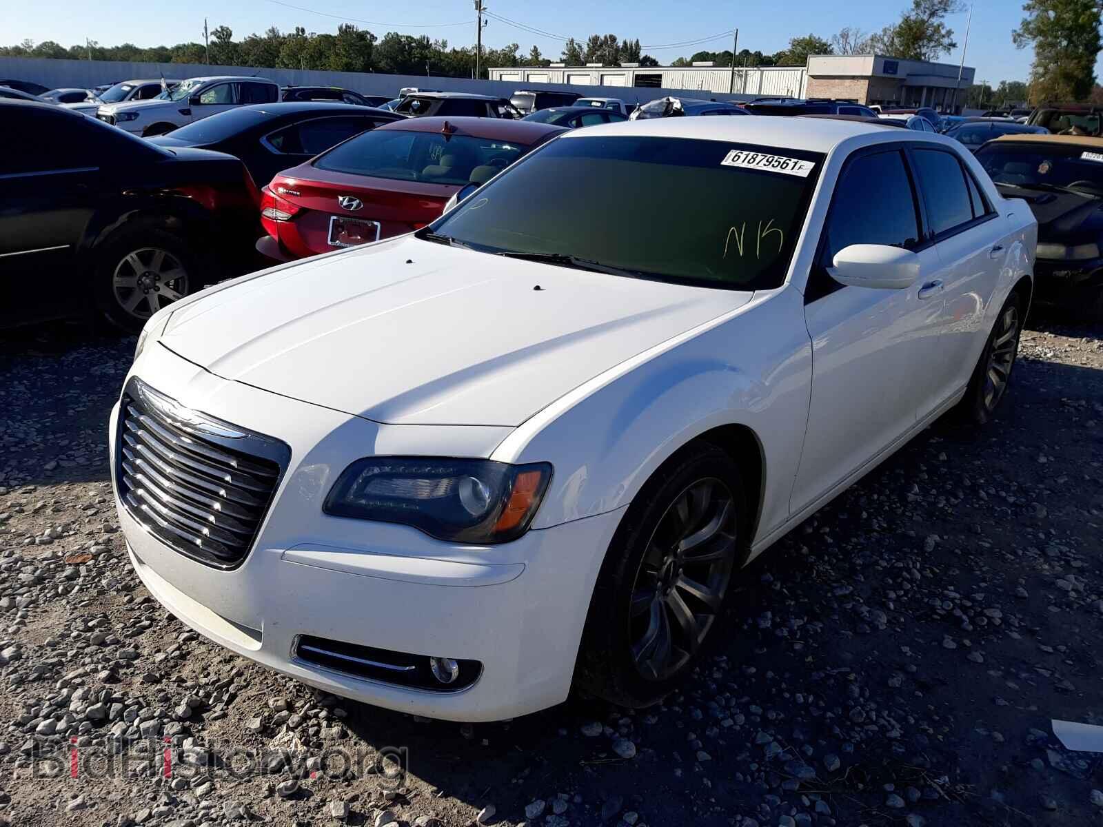2014 CHRYSLER 300 - VIN: 2C3CCABG5EH336237 - Фото 2