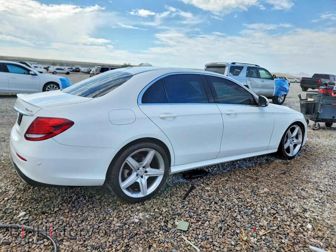 2017 MERCEDES-BENZ E-CLASS - VIN: WDDZF4KB2HA082109 - Фото 3