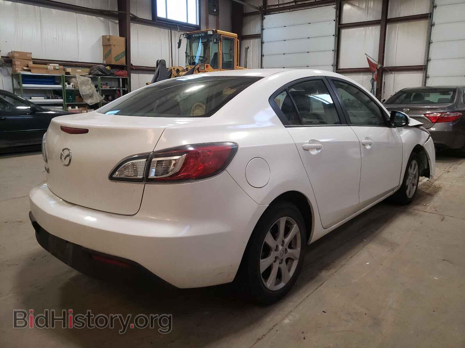 2011 MAZDA 3 - VIN: JM1BL1VF9B1366877 - Фото 4