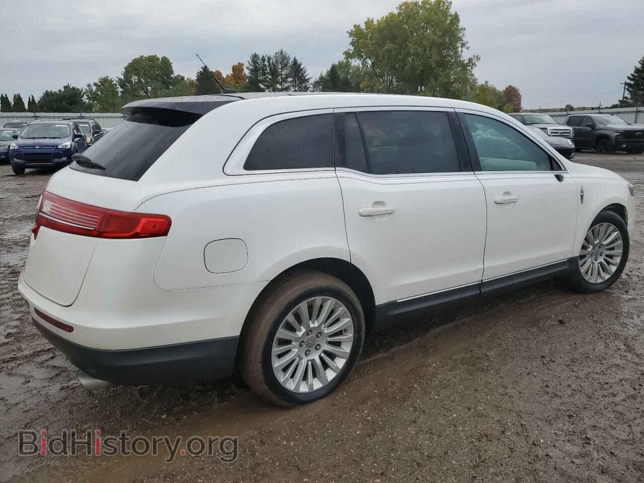2012 LINCOLN MKT - VIN: 2LMHJ5AT6CBL53111 - Photo 4