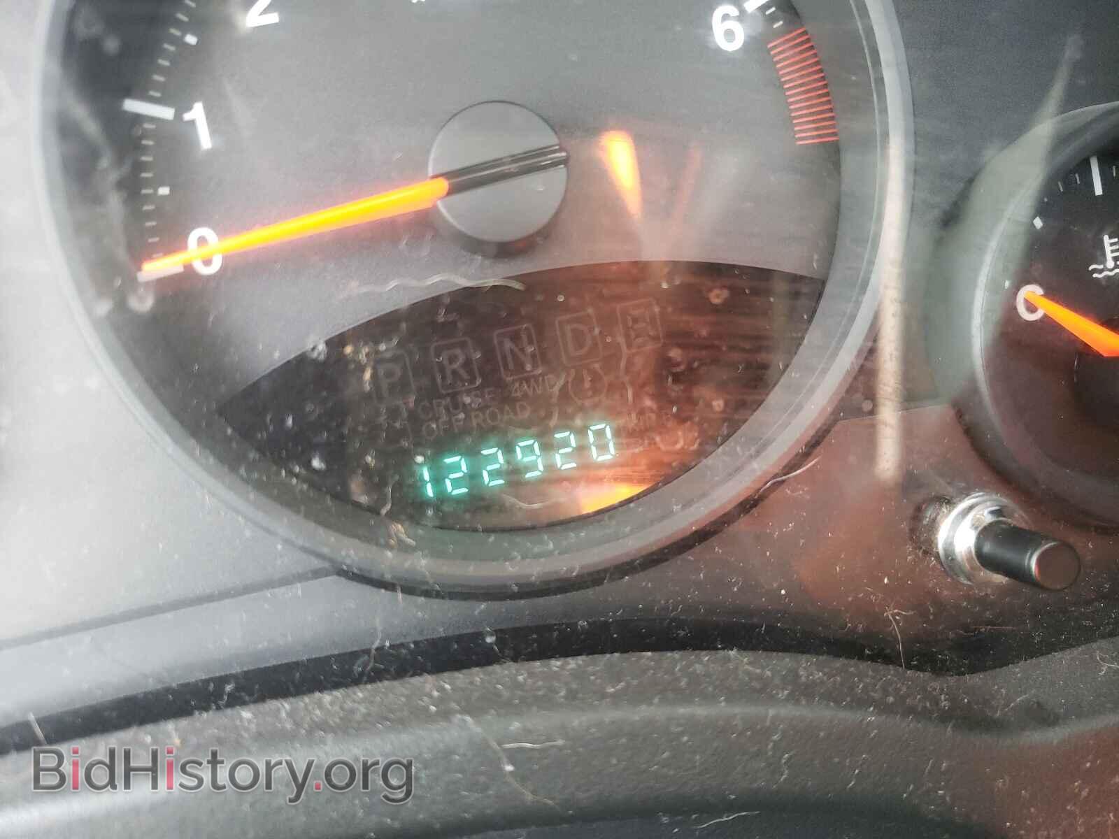 2011 JEEP COMPASS - VIN: 1J4NF1FB0BD183148 - Photo 8