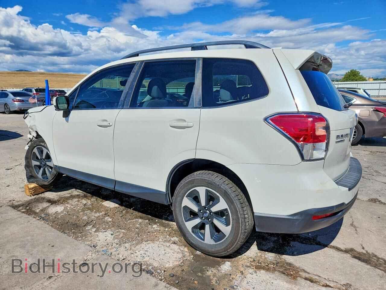 2017 SUBARU FORESTER - VIN: JF2SJAEC6HH402120 - Фото 2