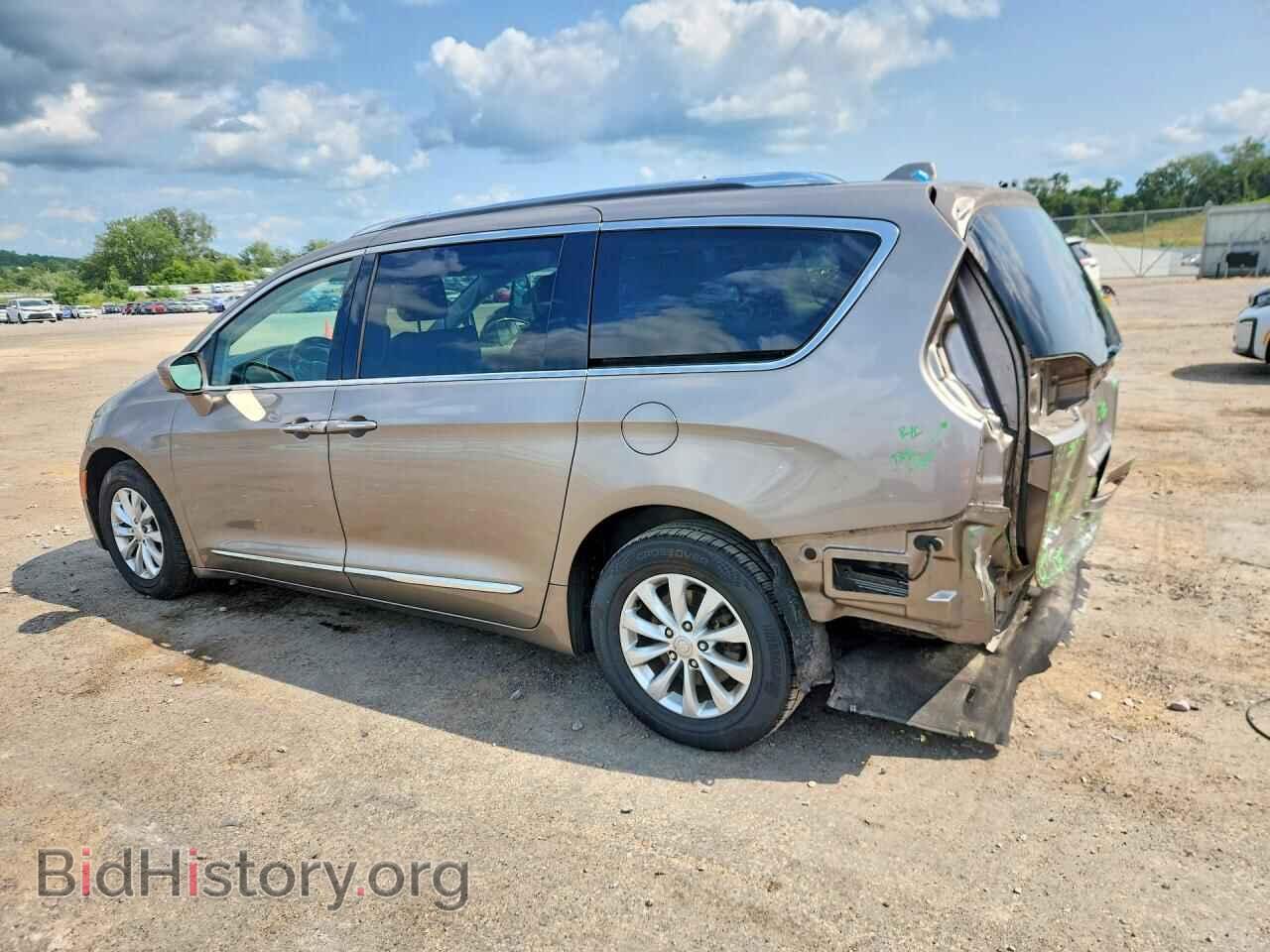 2018 CHRYSLER PACIFICA - VIN: 2C4RC1BG6JR197729 - Фото 2
