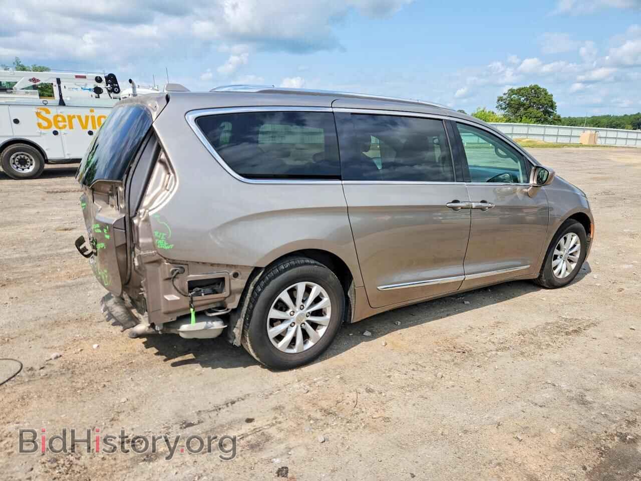 2018 CHRYSLER PACIFICA - VIN: 2C4RC1BG6JR197729 - Фото 3