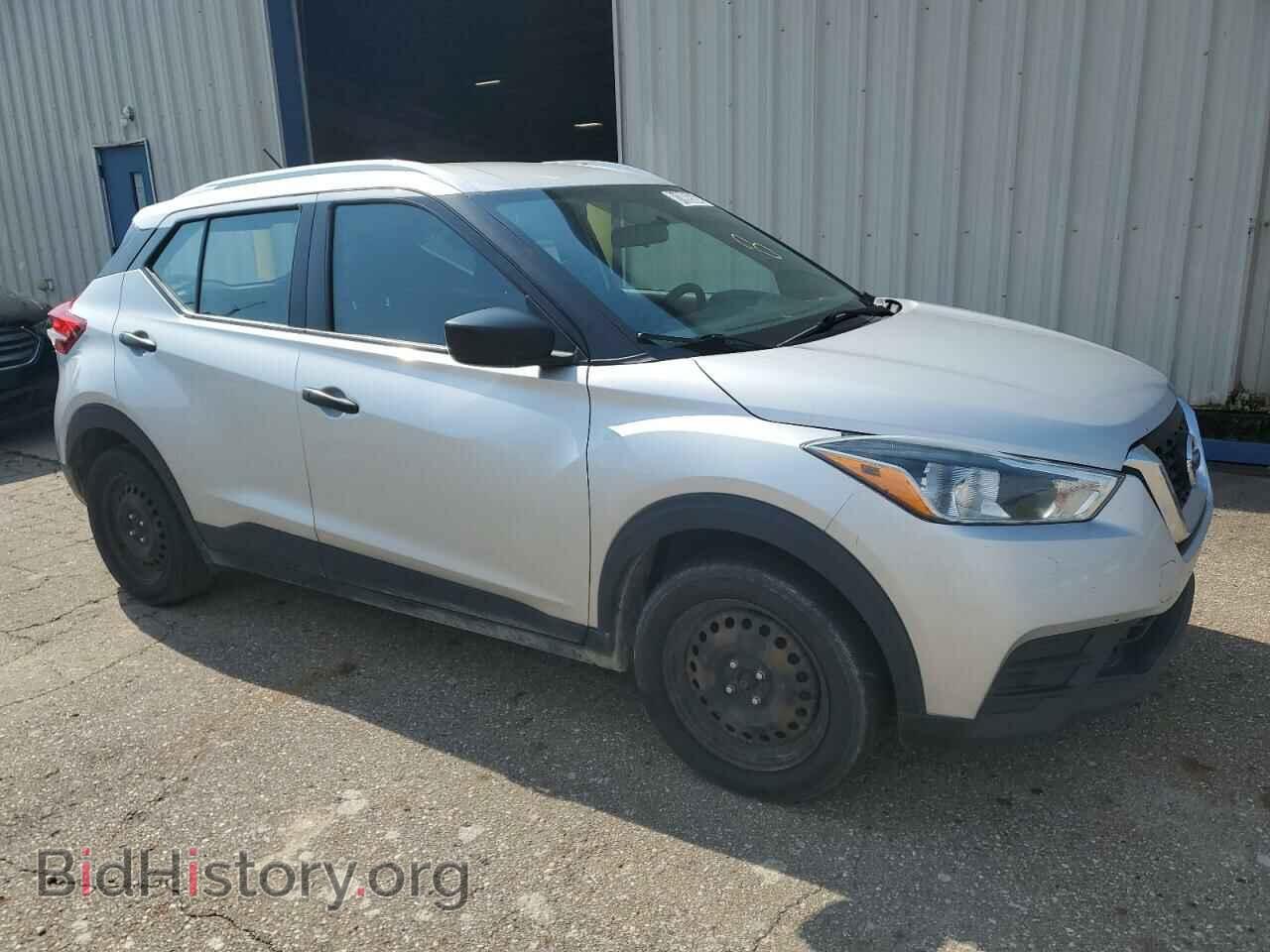 2019 NISSAN KICKS - VIN: 3N1CP5CU3KL557840 - Фото 4
