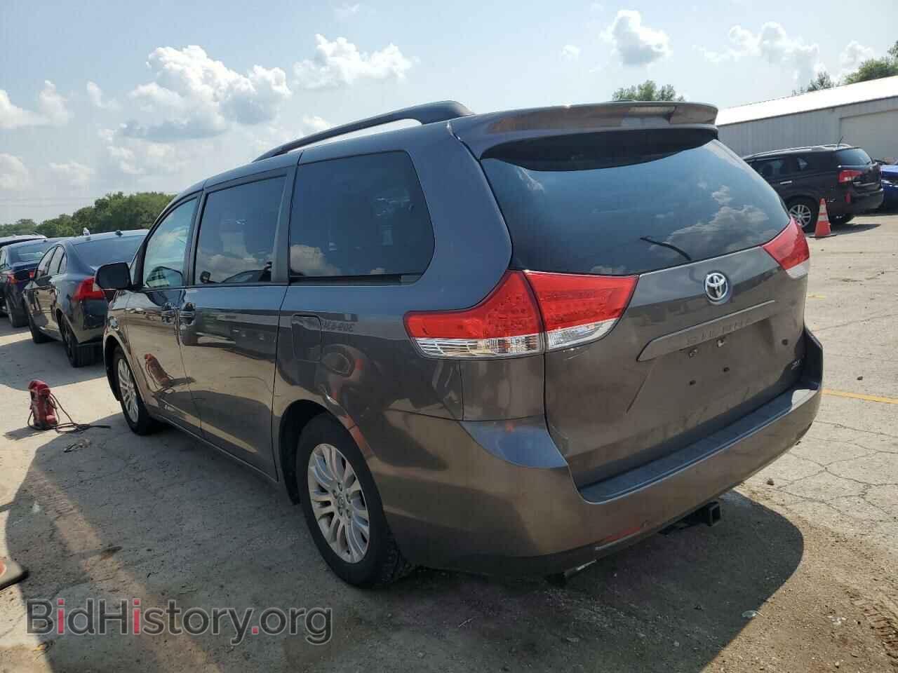 2013 TOYOTA All Models - VIN: 5TDYK3DC3DS367481 - Фото 2