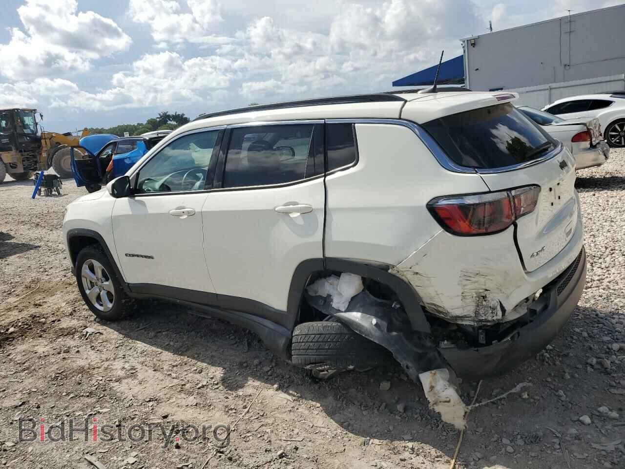 2019 JEEP COMPASS - VIN: 3C4NJDBB8KT735291 - Фото 2