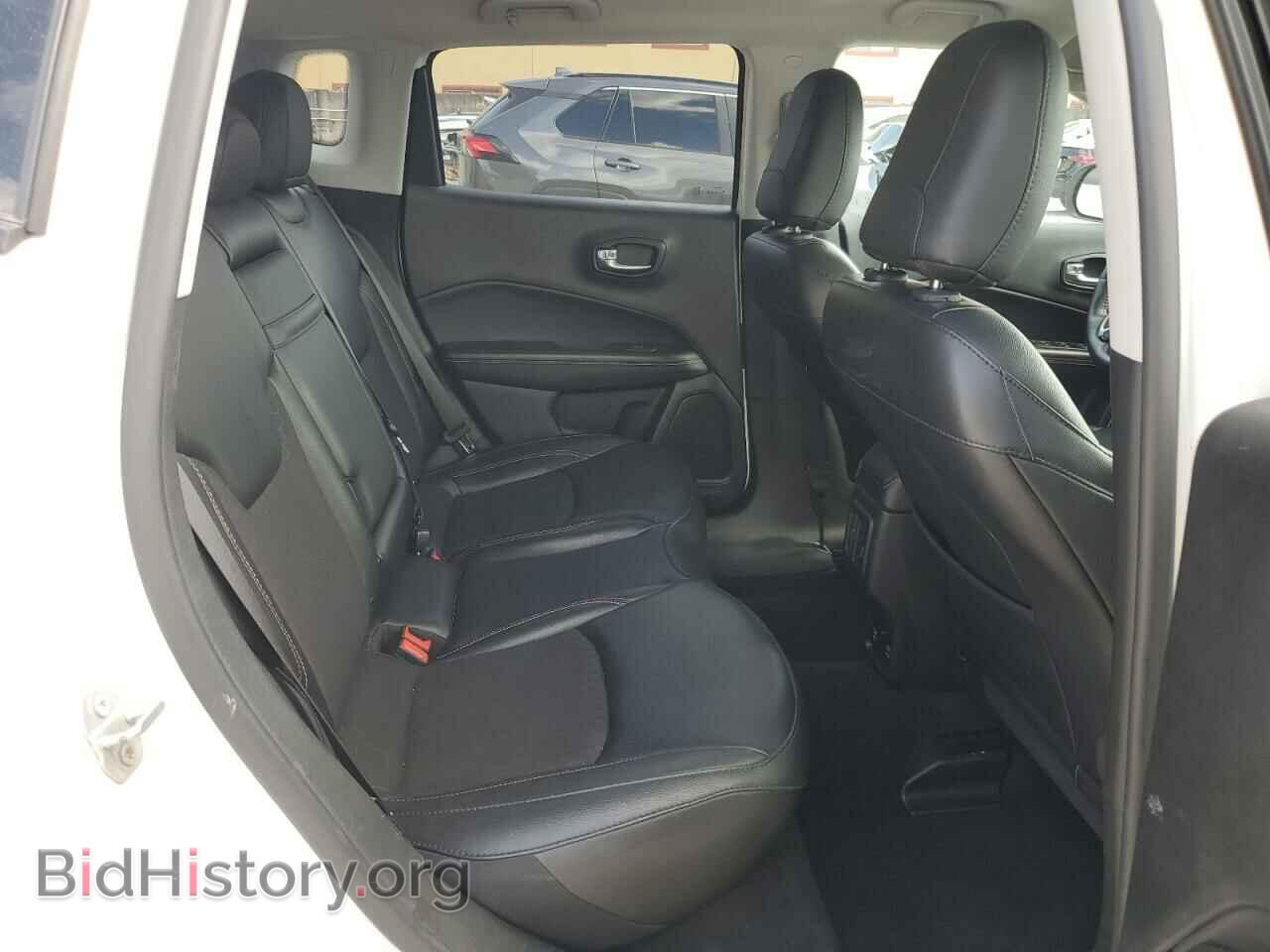 2019 JEEP COMPASS - VIN: 3C4NJDBB8KT735291 - Фото 10
