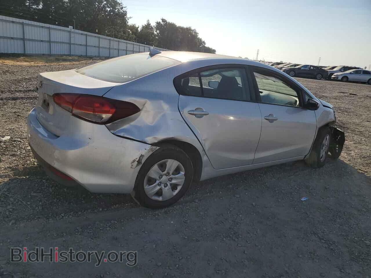 2017 KIA FORTE - VIN: 3KPFK4A73HE124435 - Фото 3