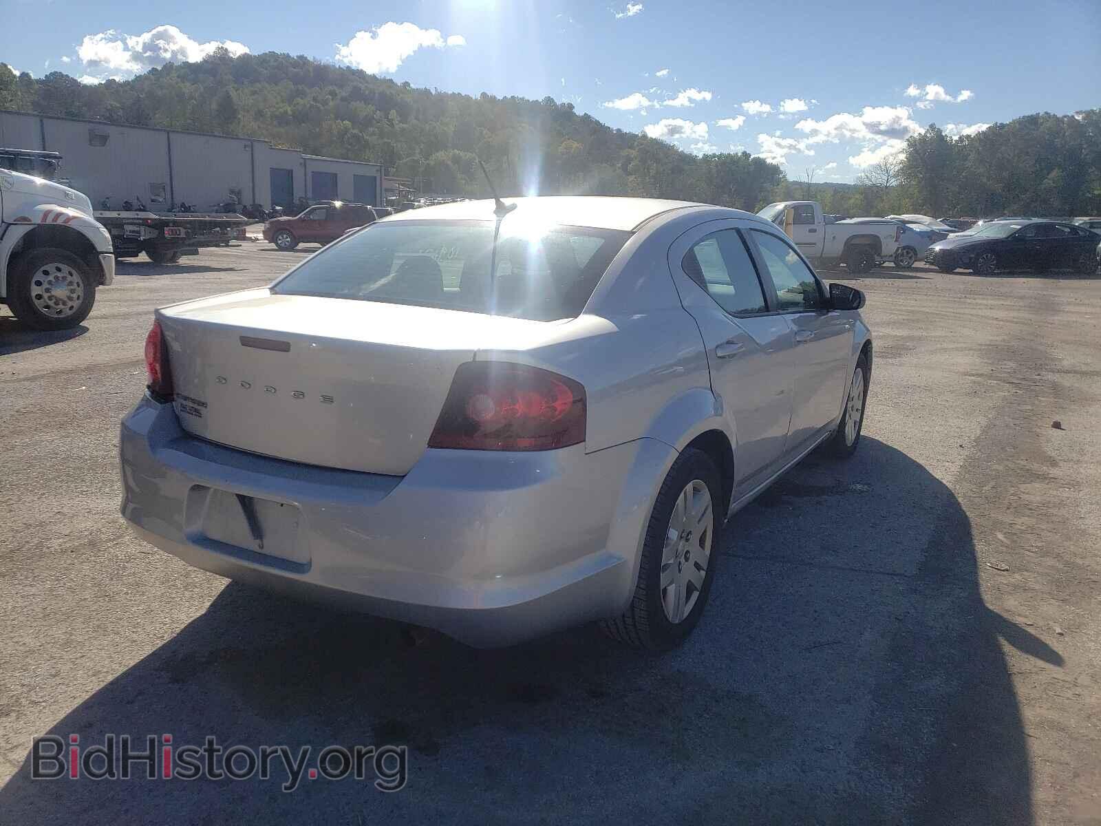 2011 DODGE AVENGER - VIN: 1B3BD4FB4BN587761 - Фото 4