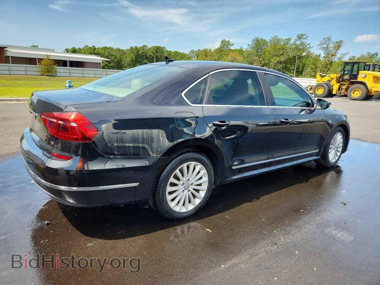 2017 VOLKSWAGEN PASSAT - VIN: 1VWBT7A36HC026563 - Фото 3
