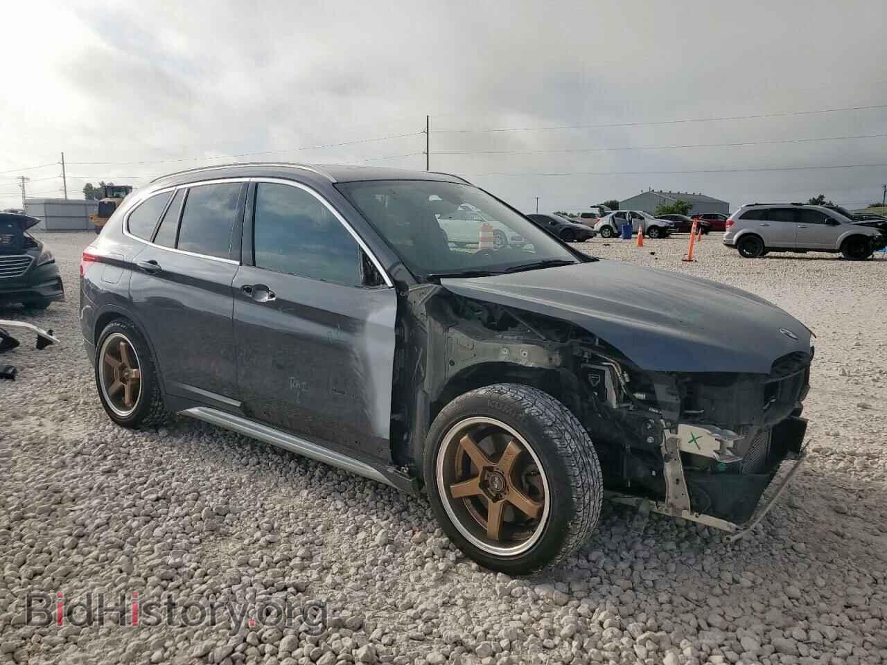 2017 BMW X1 - VIN: WBXHT3C38H5F73671 - Фото 4
