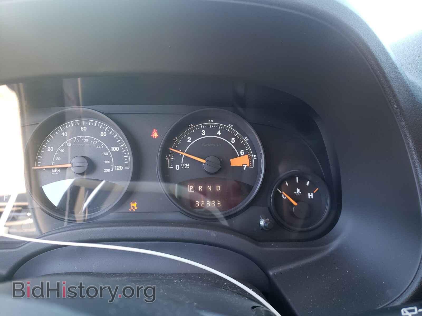 2016 JEEP COMPASS - VIN: 1C4NJCBA0GD535973 - Фото 8