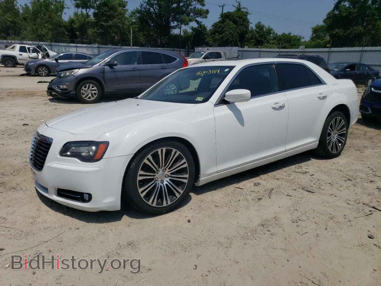 Фотография 2C3CCABG9DH596252 - CHRYSLER 300 2013