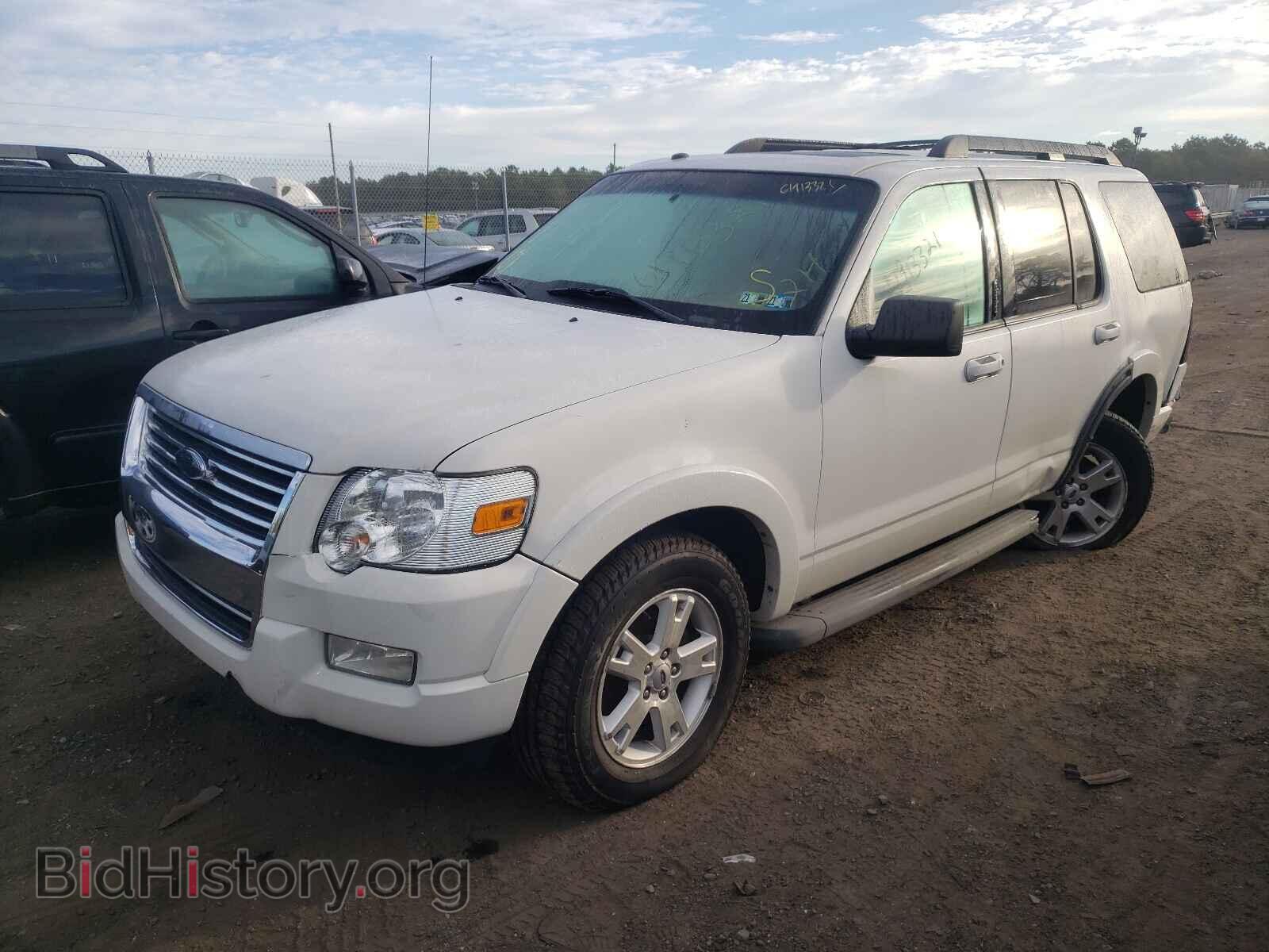 2010 FORD EXPLORER - VIN: 1FMEU7DE7AUA79231 - Фото 2