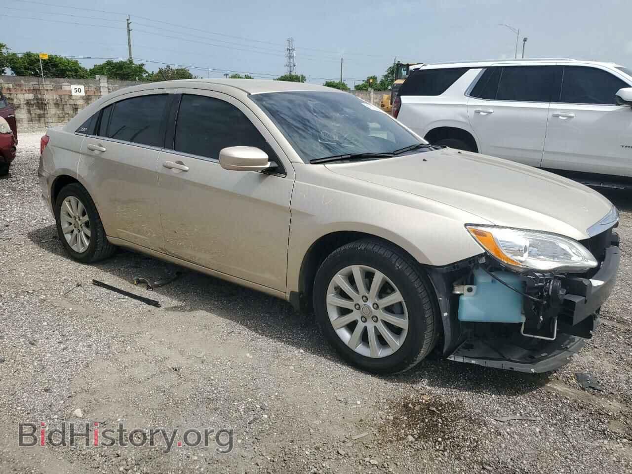 2013 CHRYSLER 200 - VIN: 1C3CCBBB7DN575093 - Фото 4