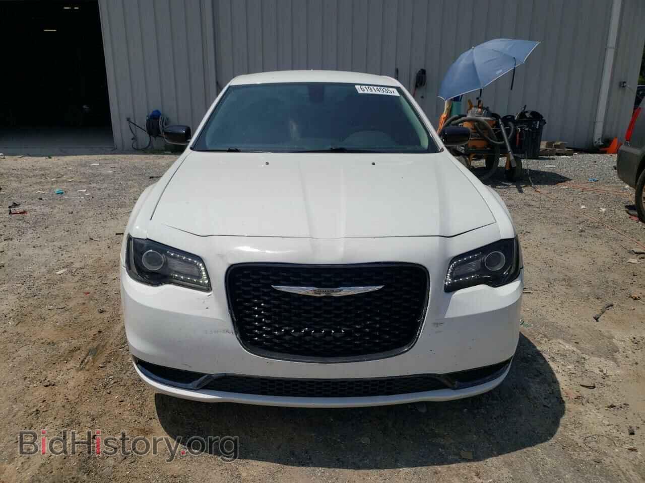 2019 CHRYSLER 300 - VIN: 2C3CCAAG5KH613403 - Фото 5