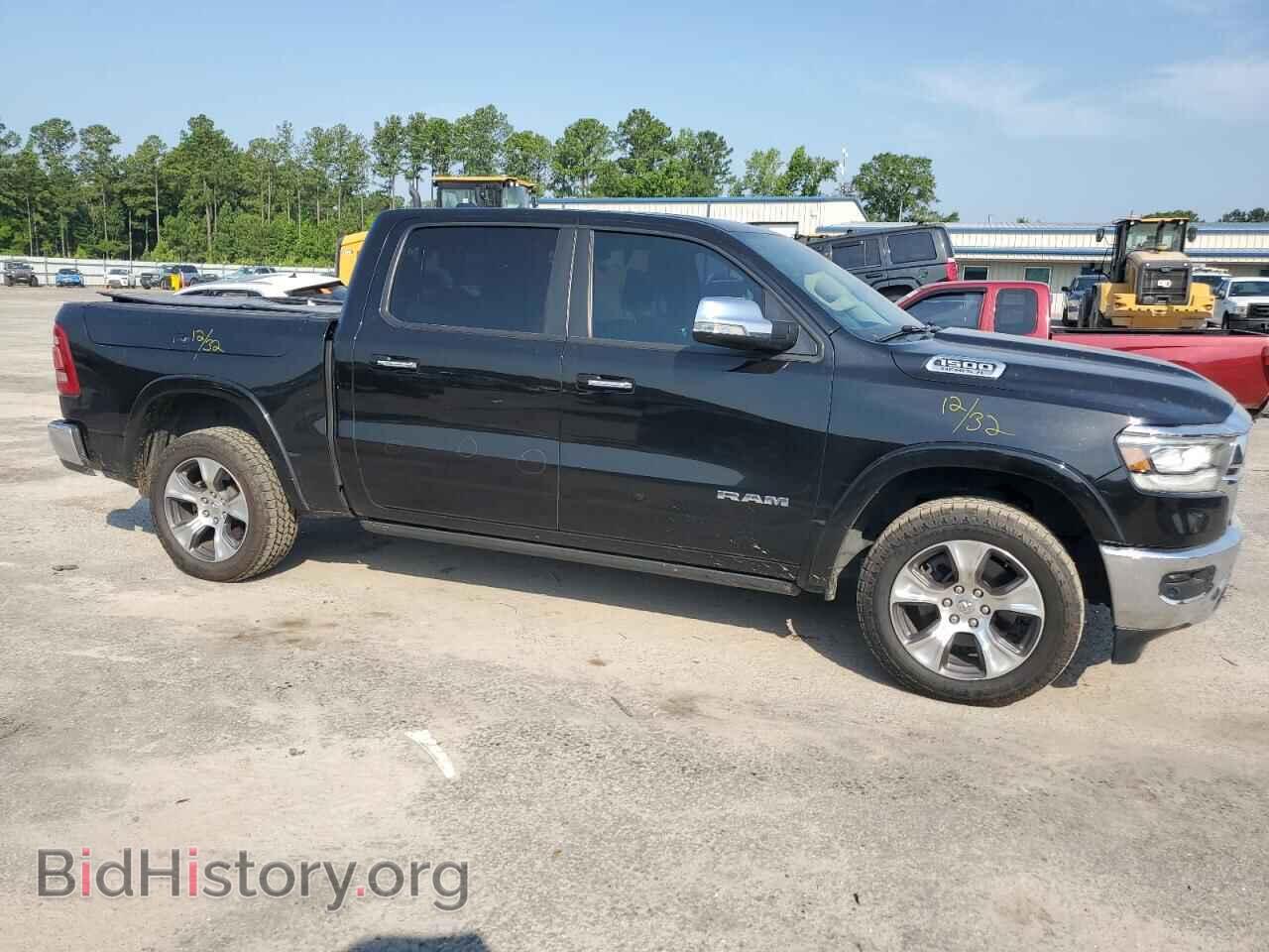 2019 RAM 1500 - VIN: 1C6SRFJT5KN714309 - Фото 4