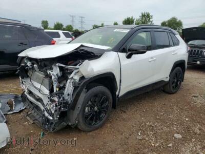 2024 Toyota RAV4 XSE, white — VIN JTME6RFVXRD551151, Copart