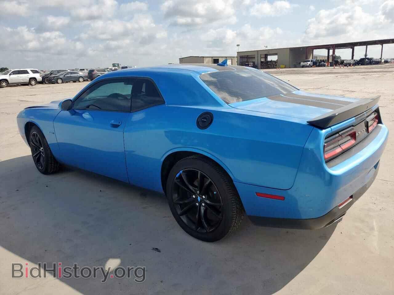 2018 DODGE CHALLENGER - VIN: 2C3CDZAG4JH334261 - Photo 2