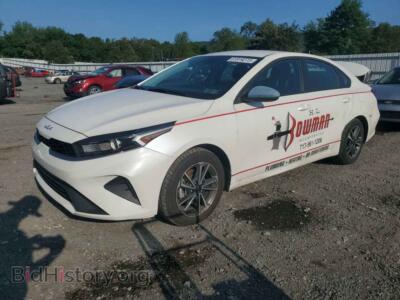 2022 Kia FORTE Forte FE, белый — VIN 3KPF24AD2NE466962, Copart
