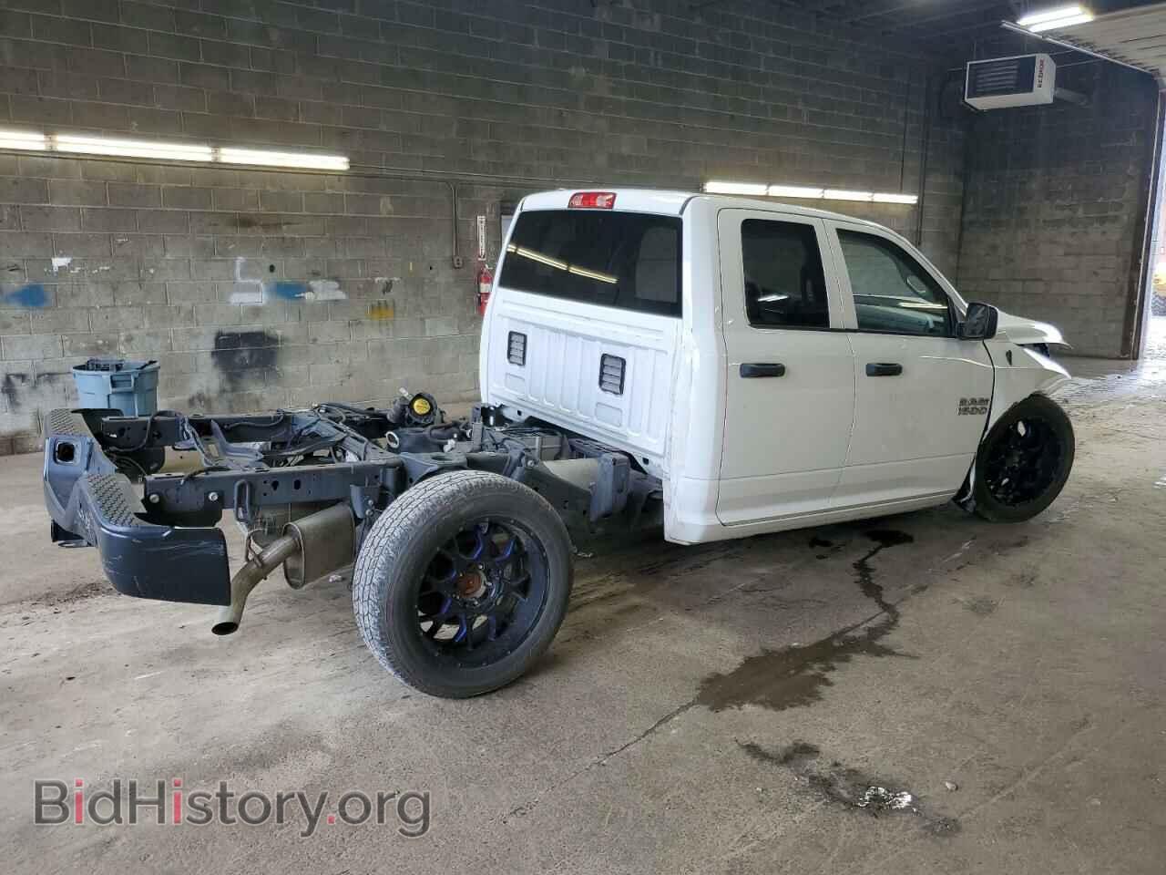2018 RAM 1500 - VIN: 1C6RR6FG3JS256215 - Фото 3