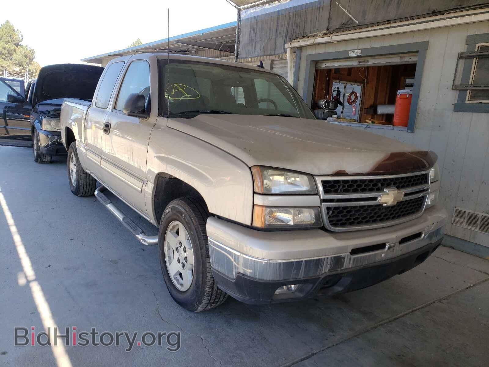 Фотография 1GCEC19T76Z202175 - CHEVROLET SILVERADO 2006