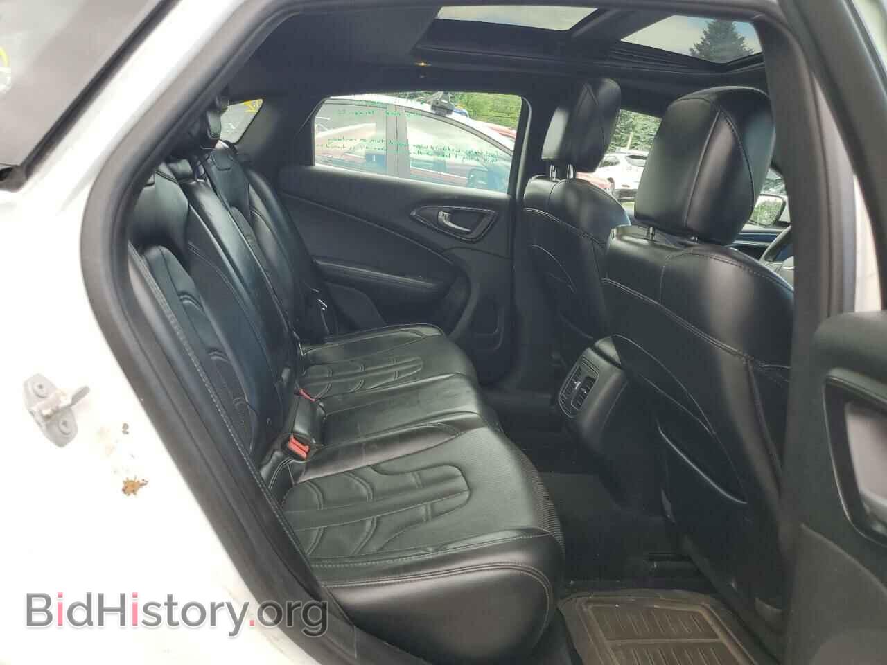 2016 CHRYSLER 200 - VIN: 1C3CCCBGXGN125993 - Фото 10