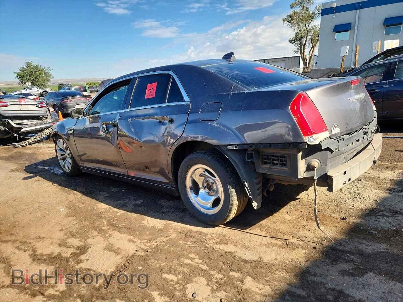 2015 CHRYSLER 300 - VIN: 2C3CCAET6FH882037 - Photo 2