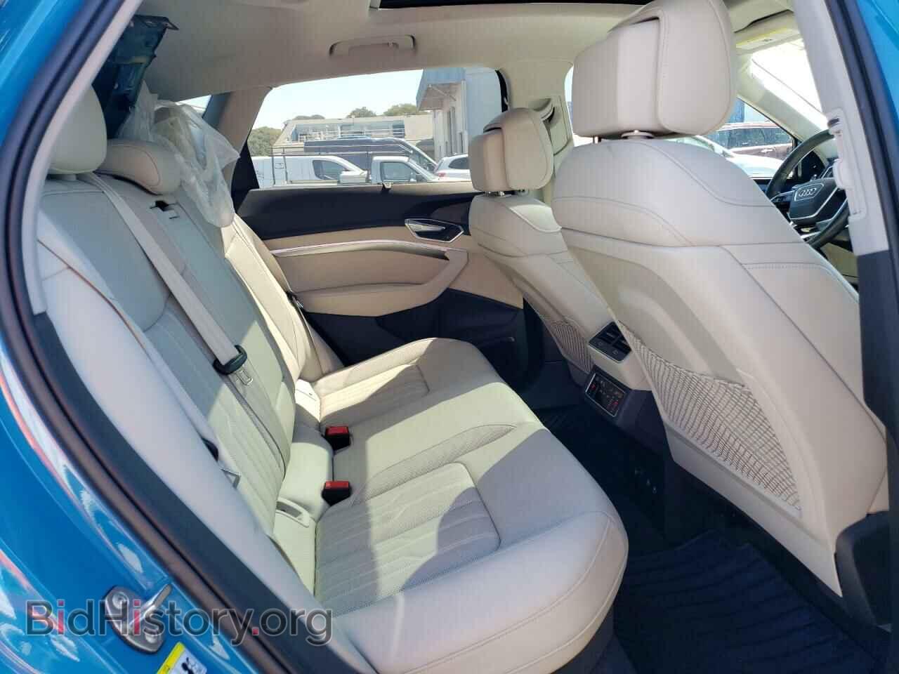 2019 AUDI E-TRON - VIN: WA1VAAGE4KB007559 - Фото 10