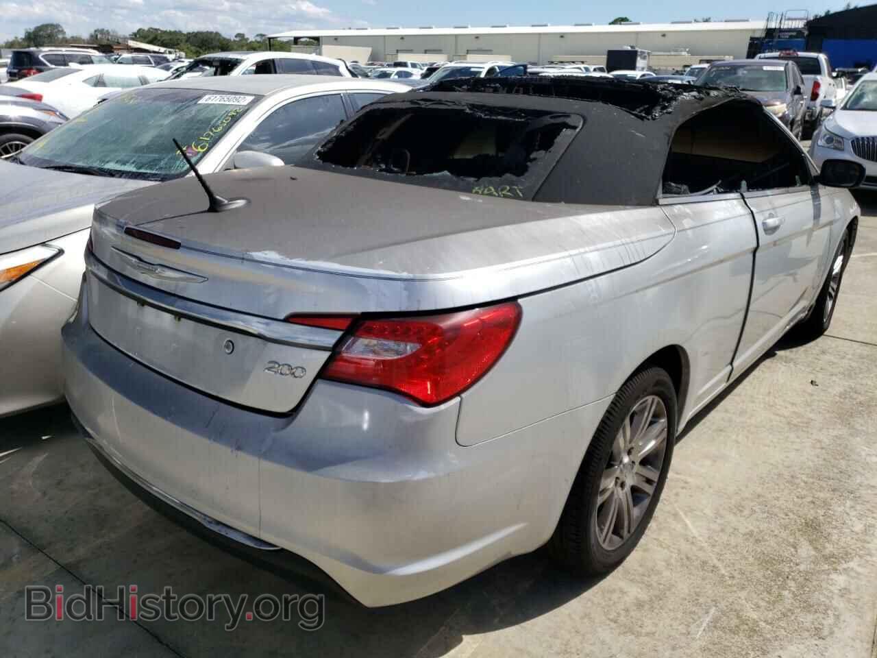 2012 CHRYSLER 200 - VIN: 1C3BCBEG7CN217767 - Фото 4