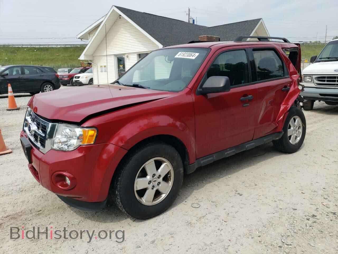 Фотография 1FMCU0D7XBKA73615 - FORD ESCAPE 2011