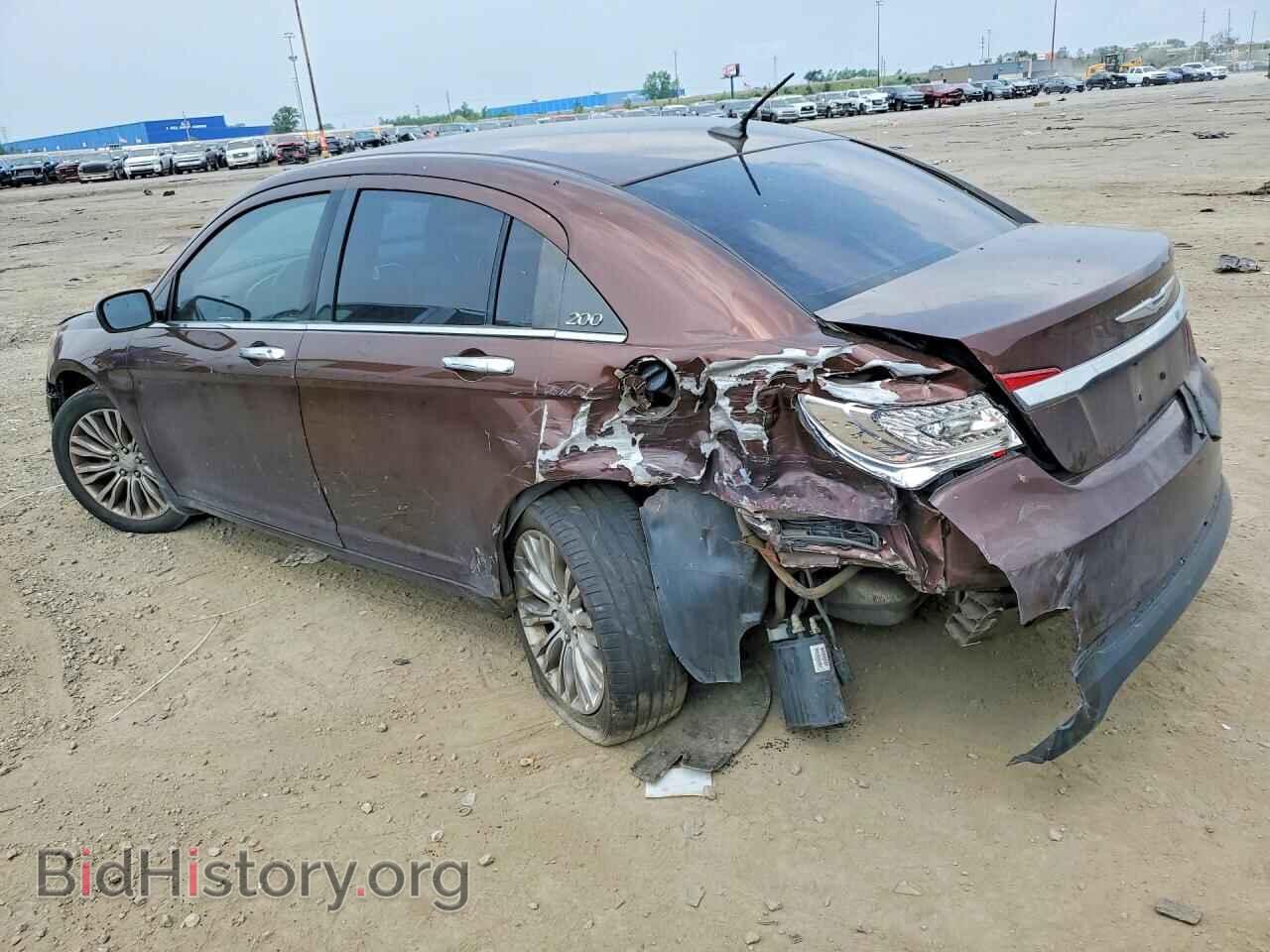2012 CHRYSLER 200 - VIN: 1C3CCBCB1CN305693 - Photo 2