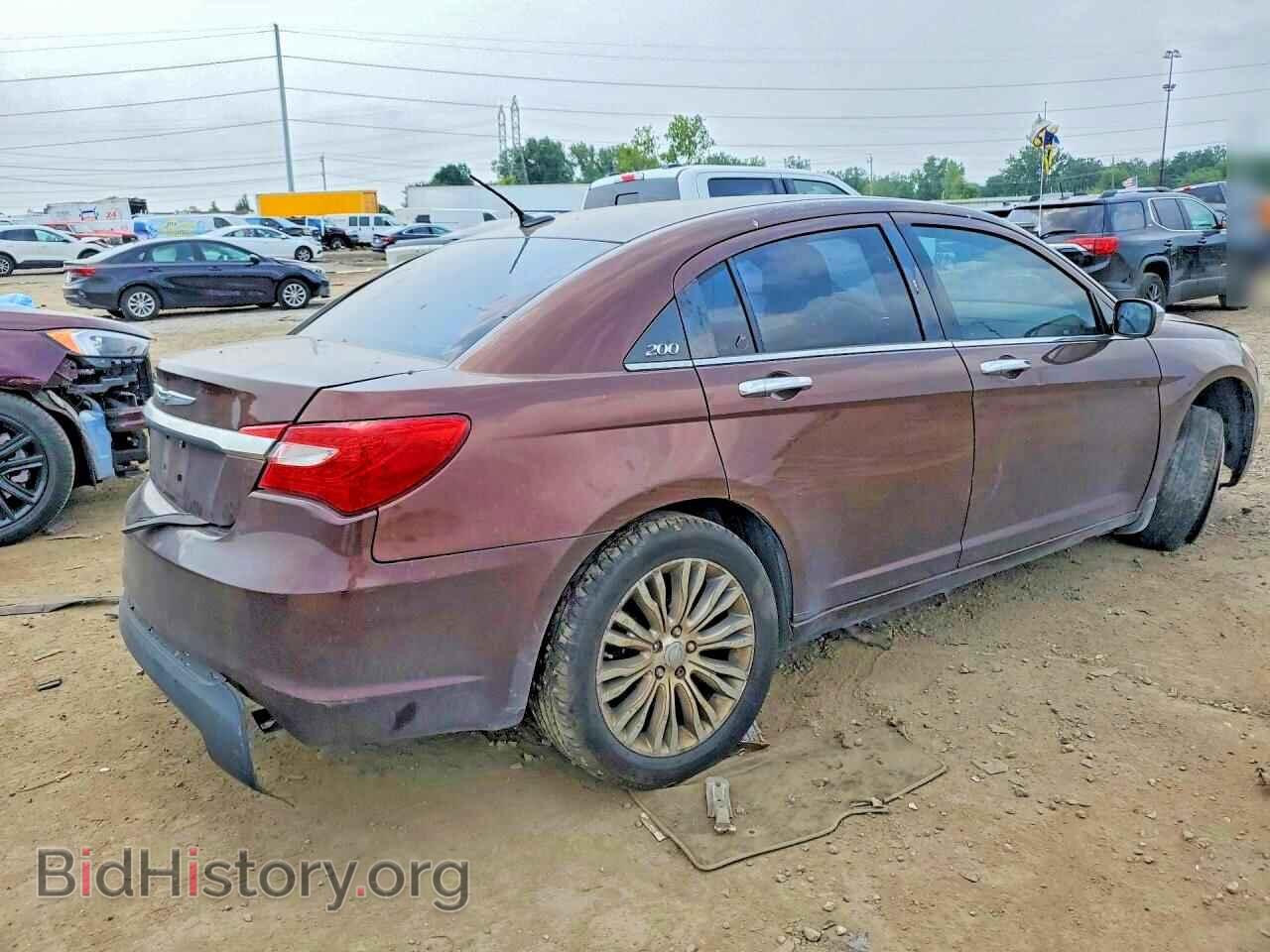 2012 CHRYSLER 200 - VIN: 1C3CCBCB1CN305693 - Photo 3
