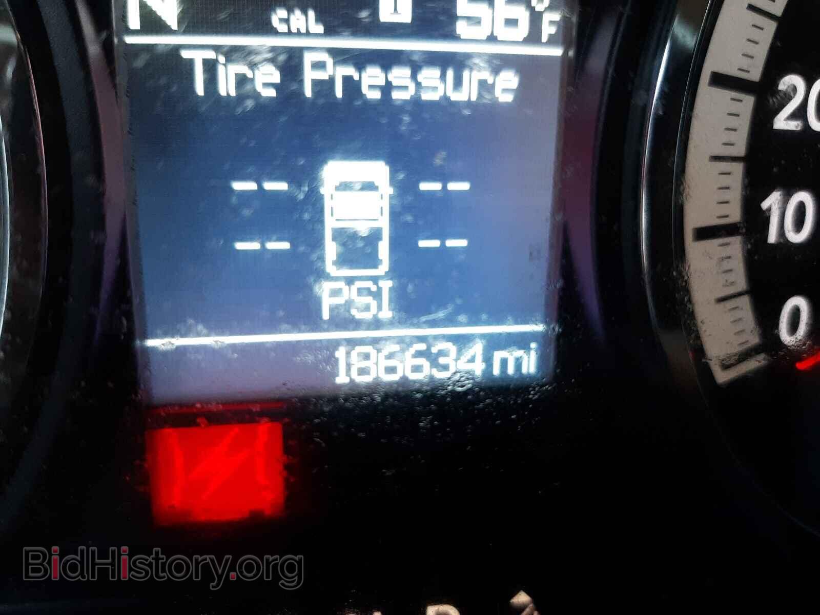 2011 DODGE RAM 1500 - VIN: 1D7RB1GP4BS577525 - Фото 8