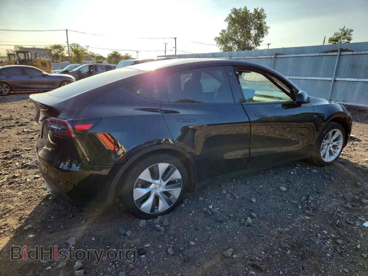 2022 TESLA MODEL Y - VIN: 7SAYGAEE0NF401133 - Photo 3