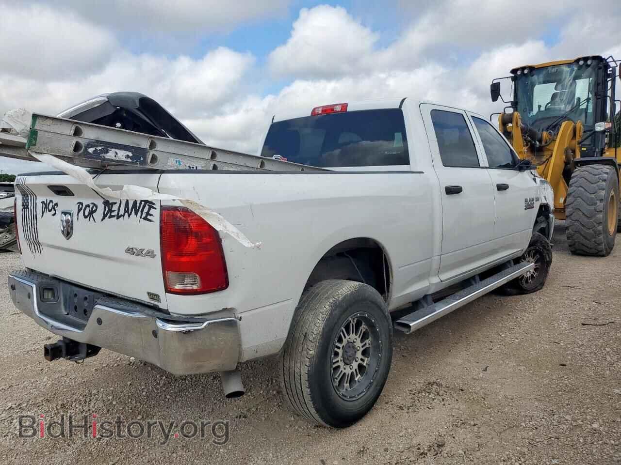 2016 RAM All Models - VIN: 3C6UR5CJ7GG141413 - Photo 3