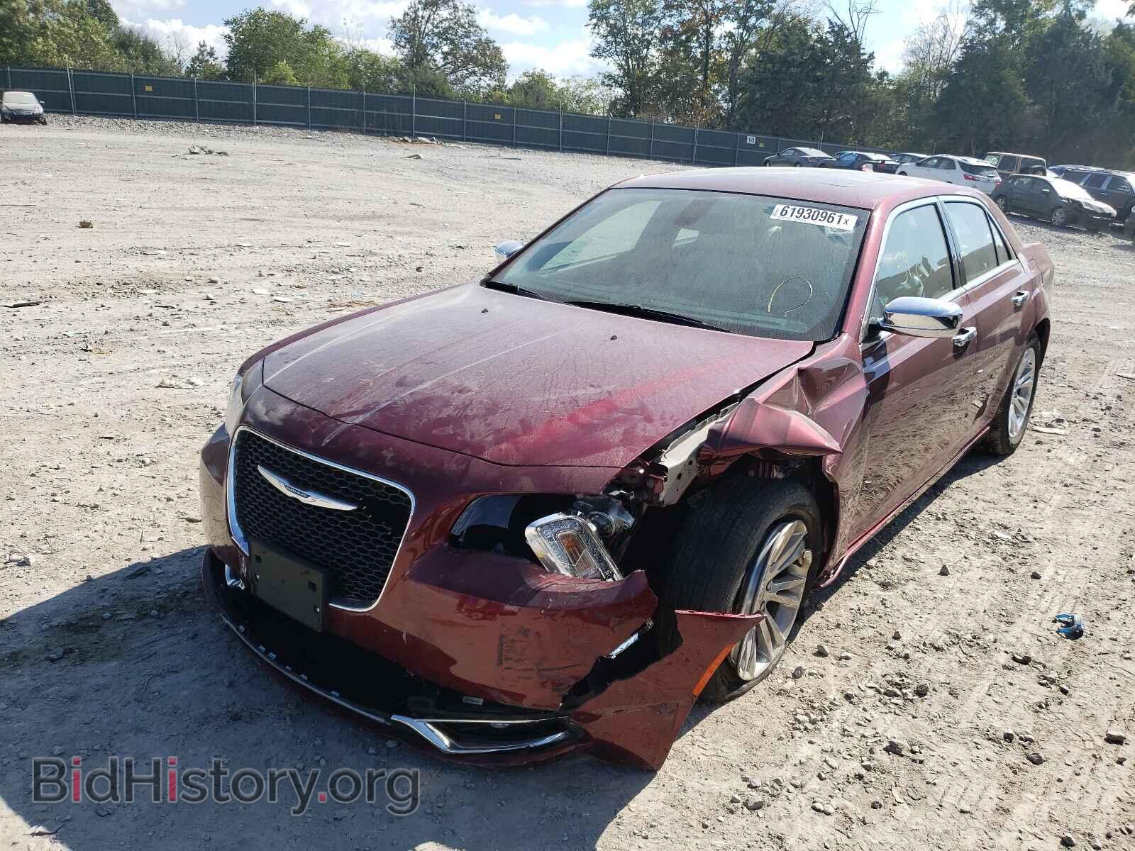 2017 CHRYSLER 300 - VIN: 2C3CCAEG1HH552246 - Фото 2