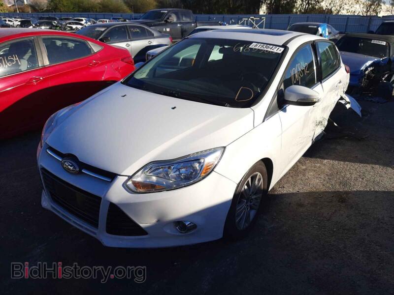 2012 Ford FOCUS (VIN 1FAHP3M28CL469146) — фото 2 из 10