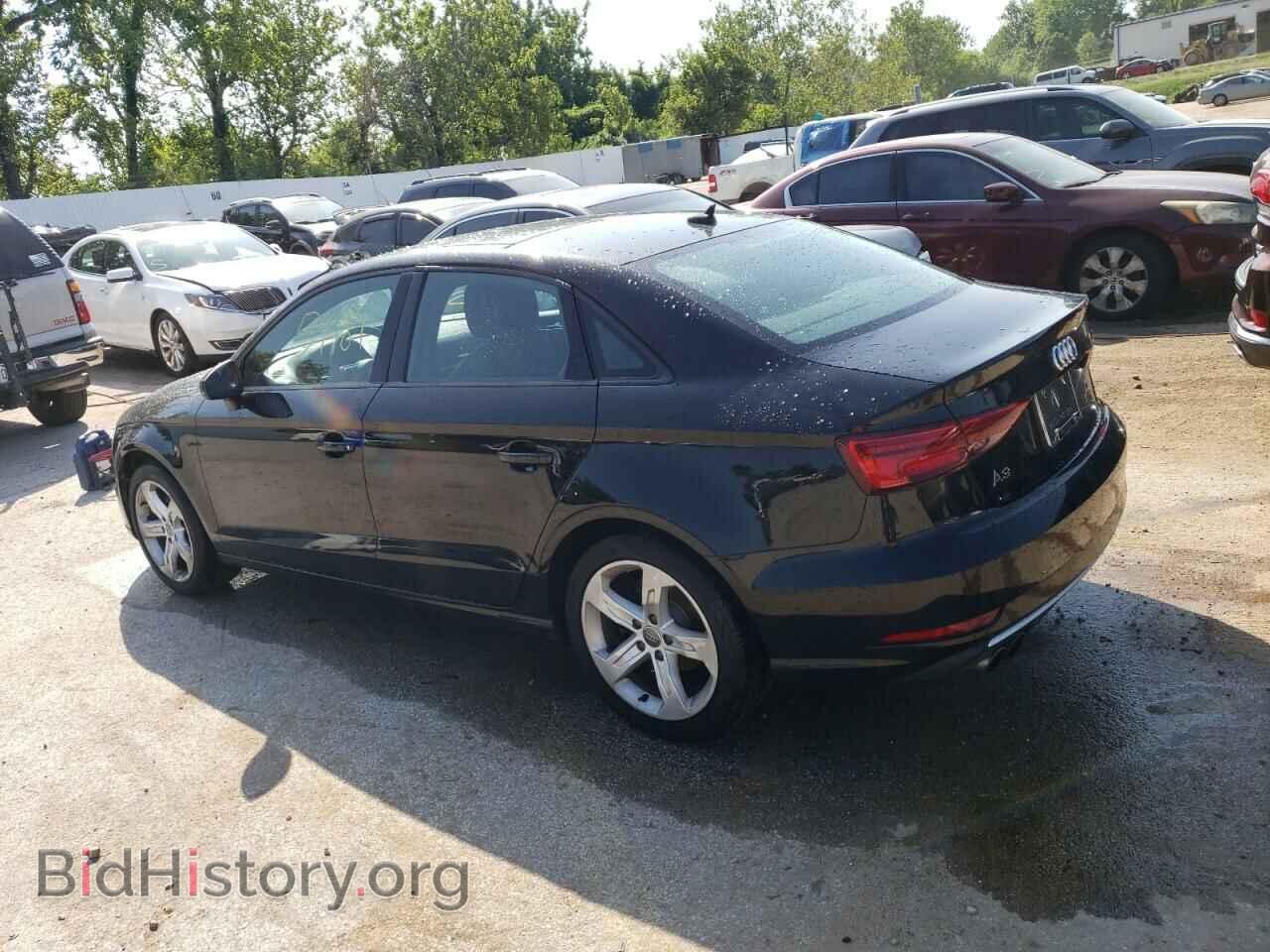 2017 AUDI A3 - VIN: WAUAUGFF1H1037123 - Фото 2