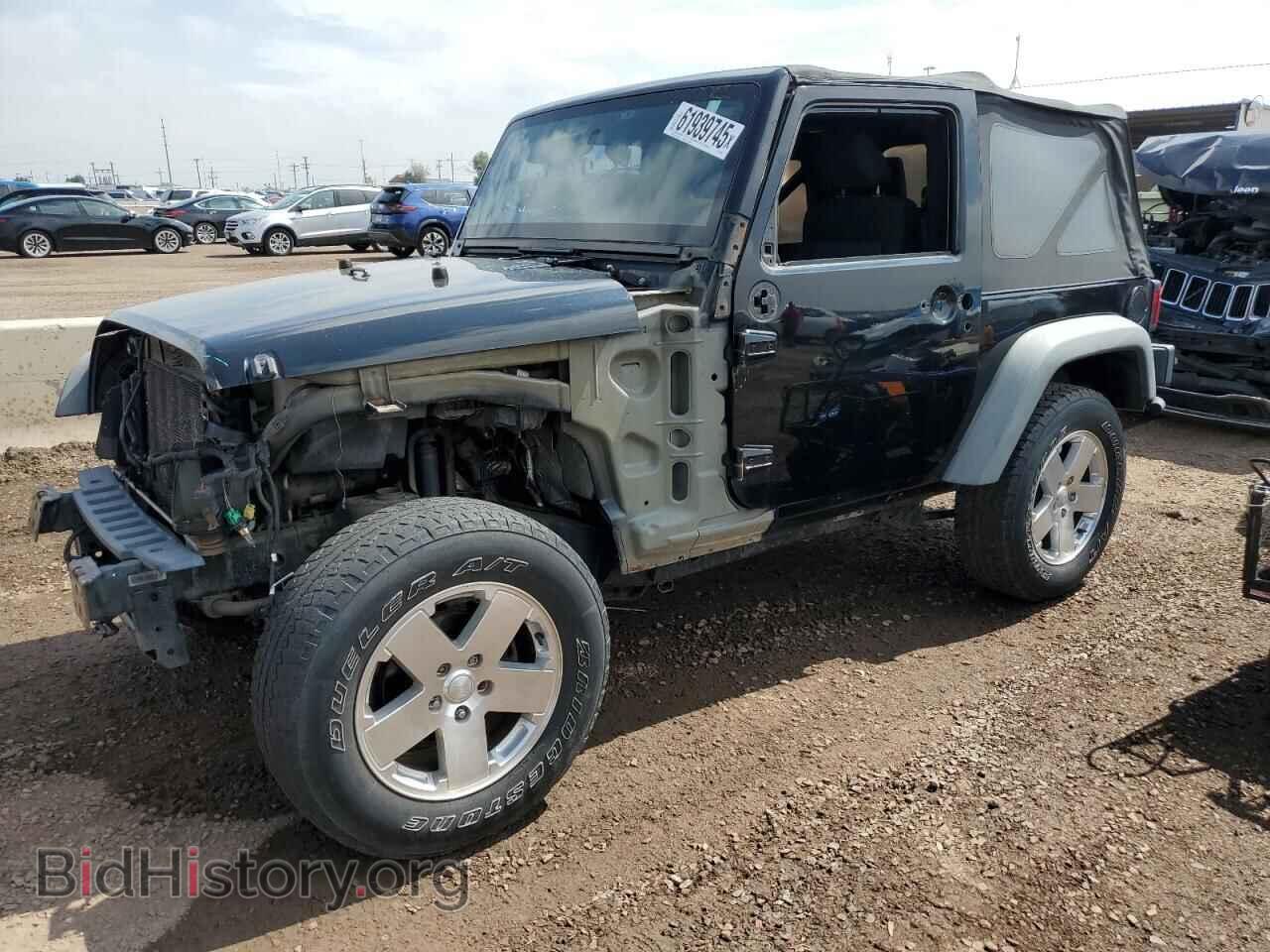 Фотография 1J4AA2D19BL504963 - JEEP WRANGLER 2011