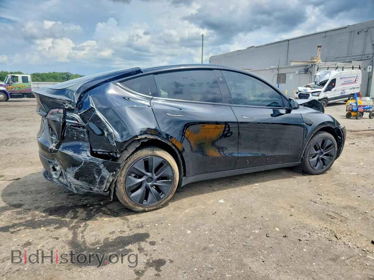 2025 TESLA MODEL Y - VIN: 7SAYGDEE2SF301273 - Photo 3